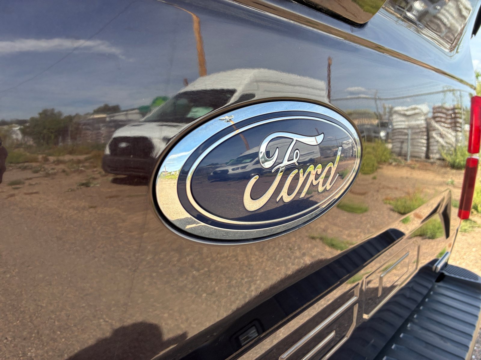 Certified 2018 Ford F150 Lariat AWD/4WD image 23