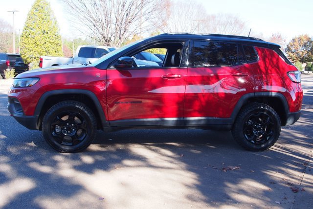 Used 2023 Jeep Compass Trailhawk image 2
