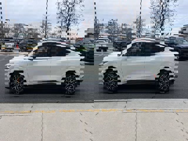 Certified 2025 Ford Mustang Mach-E Premium image 2