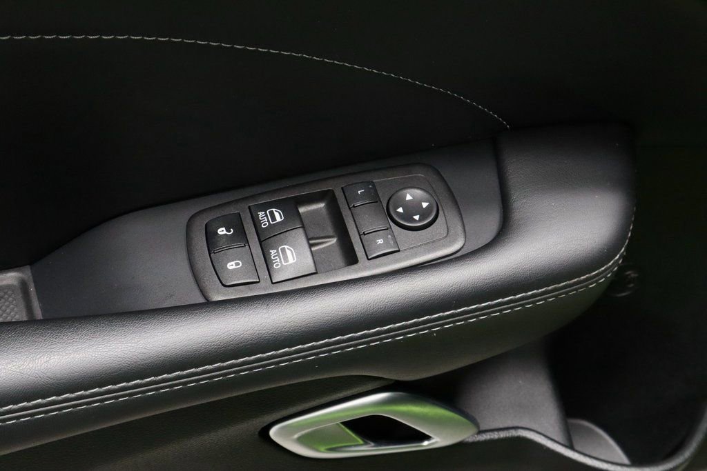 Used 2023 Dodge Challenger SXT w/ Plus Package image 21