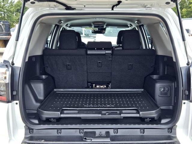 Used 2022 Toyota 4Runner Trail Special Edition AWD/4WD image 10