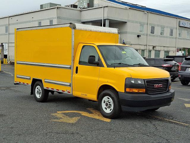 Used 2021 GMC Savana 3500 w/ Power Convenience Package RWD image 3