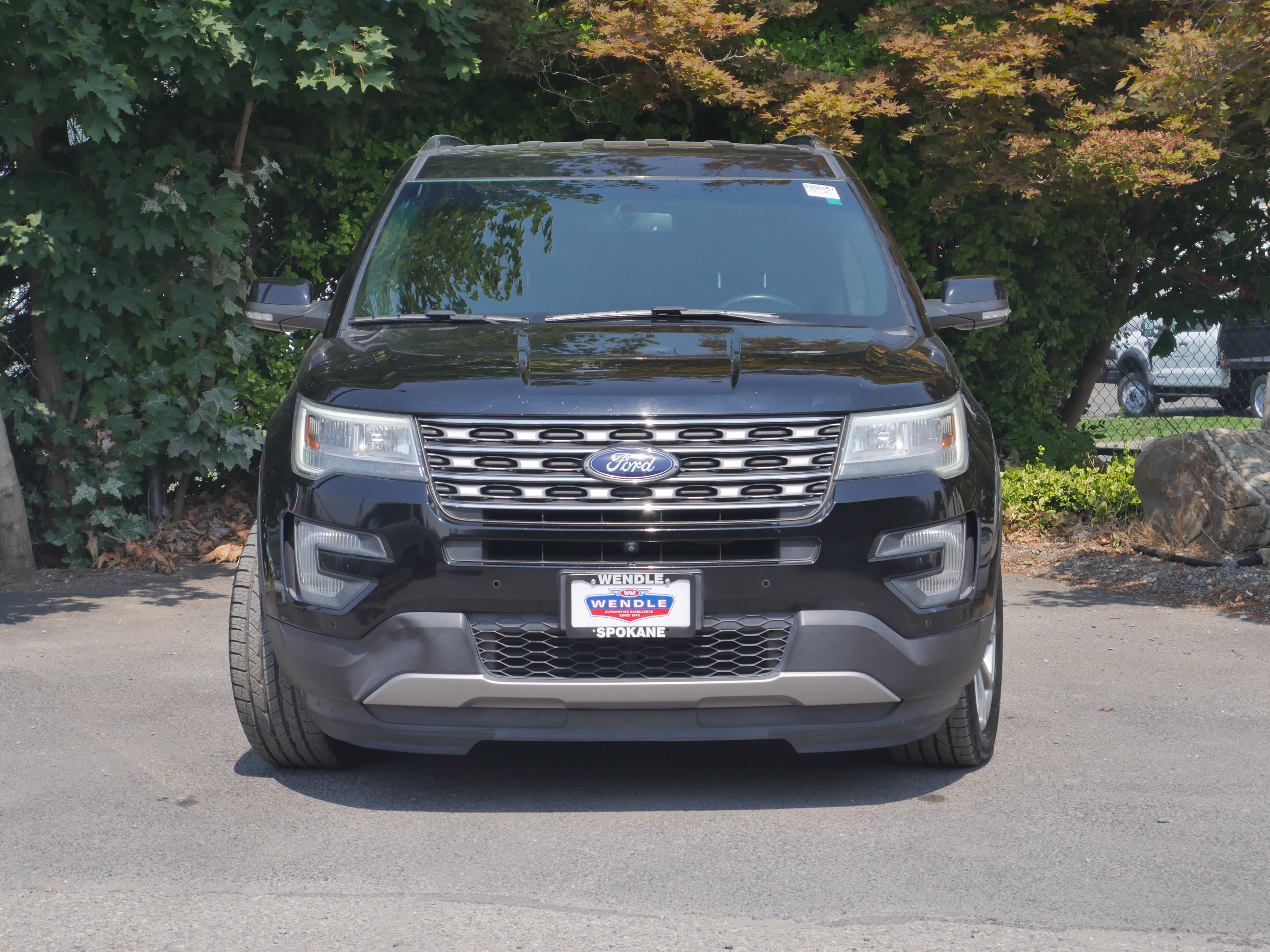 Certified 2017 Ford Explorer Limited FWD image 30
