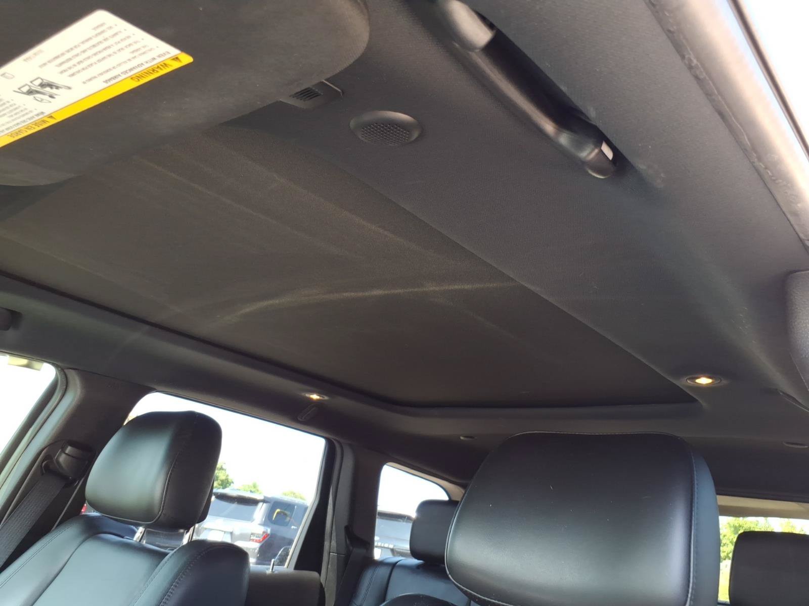 Used 2021 Jeep Grand Cherokee Limited w/ Sun & Sound Group AWD/4WD image 16