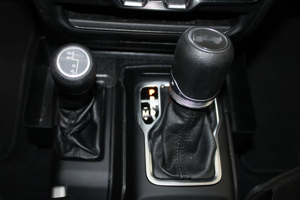 Used 2021 Jeep Wrangler Unlimited Sport AWD/4WD image 41