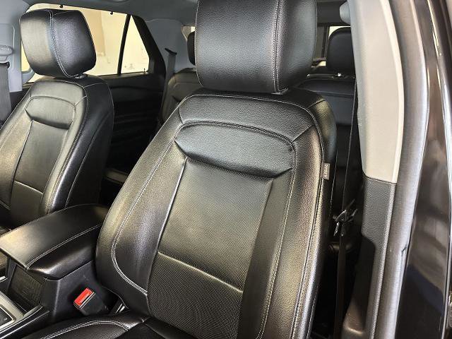 Certified 2021 Ford Explorer Limited w/ Hybrid Equipment Group 310A image 18