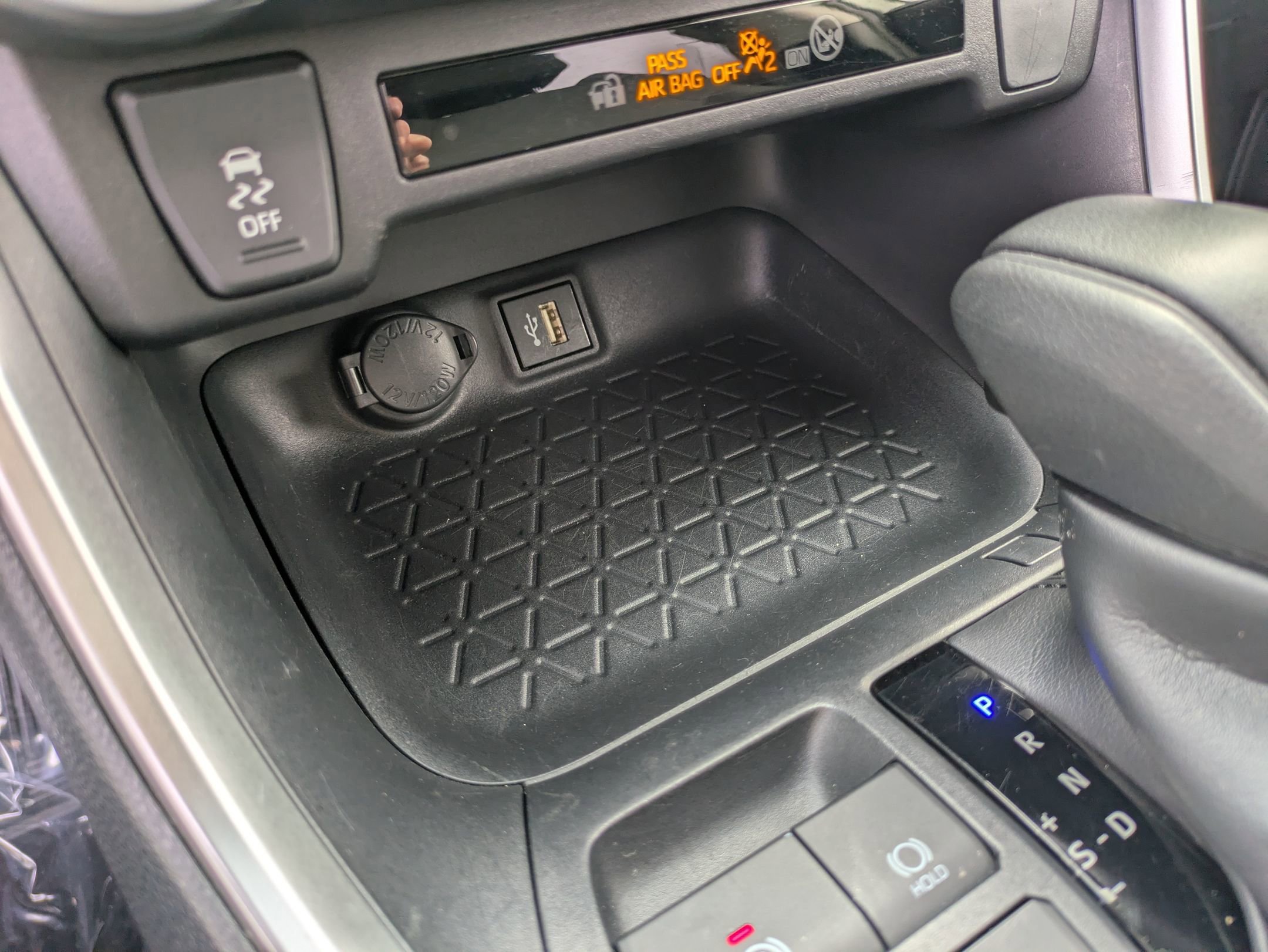 Used 2024 Toyota RAV4 XLE image 20