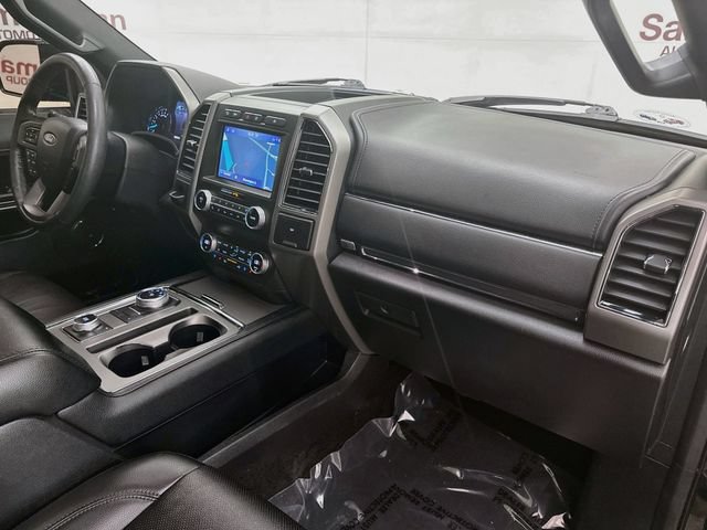 Certified 2020 Ford Expedition XLT w/ Equipment Group 202A AWD/4WD image 32