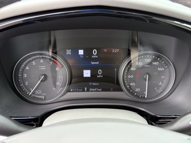 Used 2024 Cadillac XT6 Premium Luxury w/ Technology Package AWD/4WD image 28