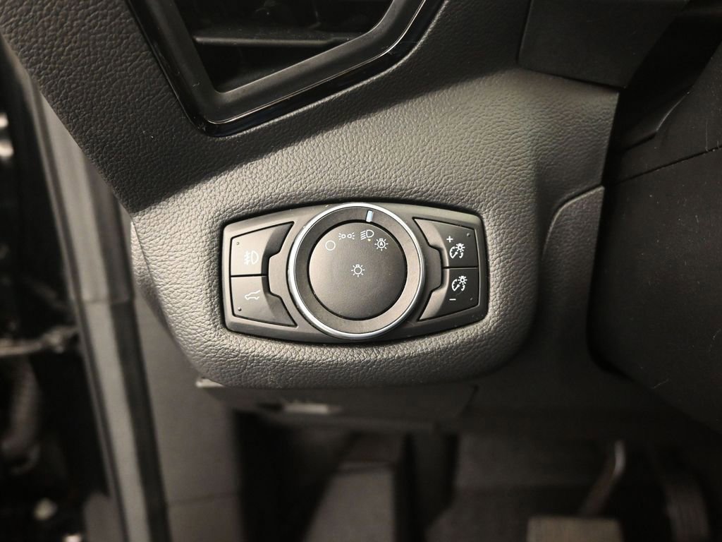 Certified 2017 Ford Escape Titanium w/ Equipment Group 301A image 20