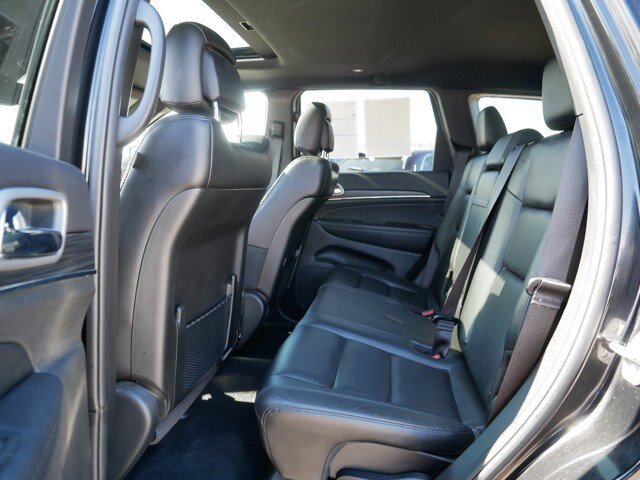 Used 2020 Jeep Grand Cherokee Limited w/ Trailer Tow Group IV AWD/4WD image 17