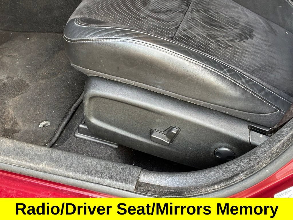 Used 2022 Dodge Charger GT w/ Plus Group AWD/4WD image 17