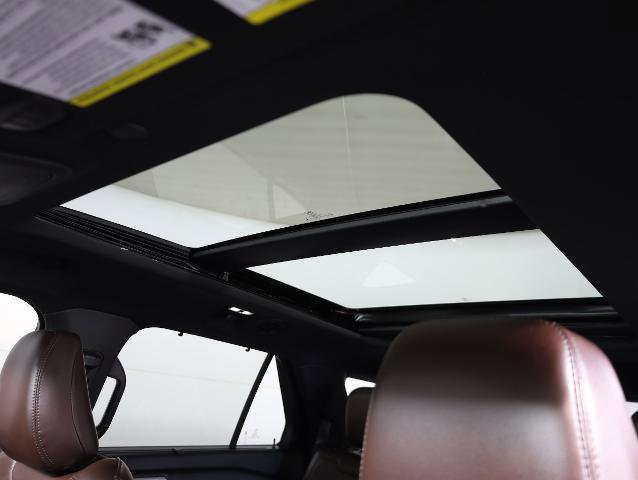 Certified 2021 Ford Explorer Platinum w/ Equipment Group 601A image 19