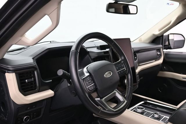 Certified 2023 Ford Expedition Platinum AWD/4WD image 16
