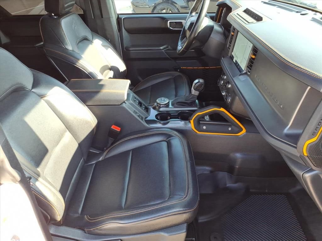 Certified 2024 Ford Bronco Badlands image 7