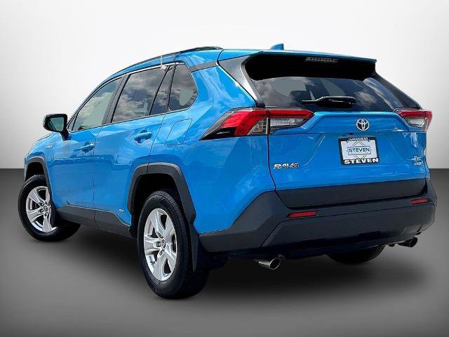 Used 2019 Toyota RAV4 LE w/ Carpet Mat Package AWD/4WD image 4