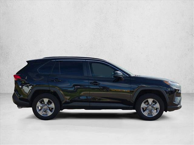Used 2024 Toyota RAV4 LE AWD/4WD image 4