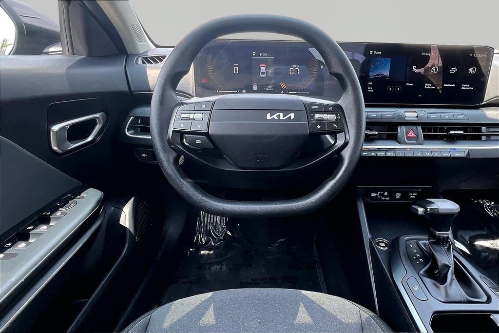 Used 2025 Kia K4 FWD image 5