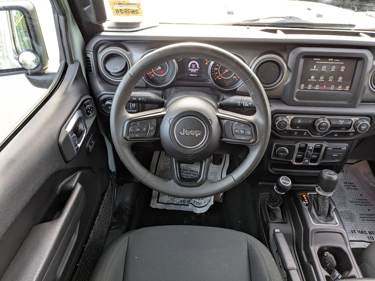 Used 2023 Jeep Wrangler Willys image 16