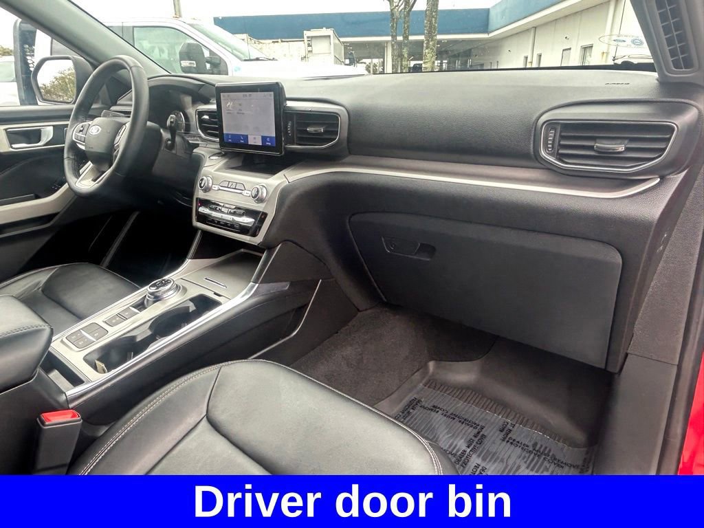 Certified 2022 Ford Explorer XLT w/ Equipment Group 202A image 26