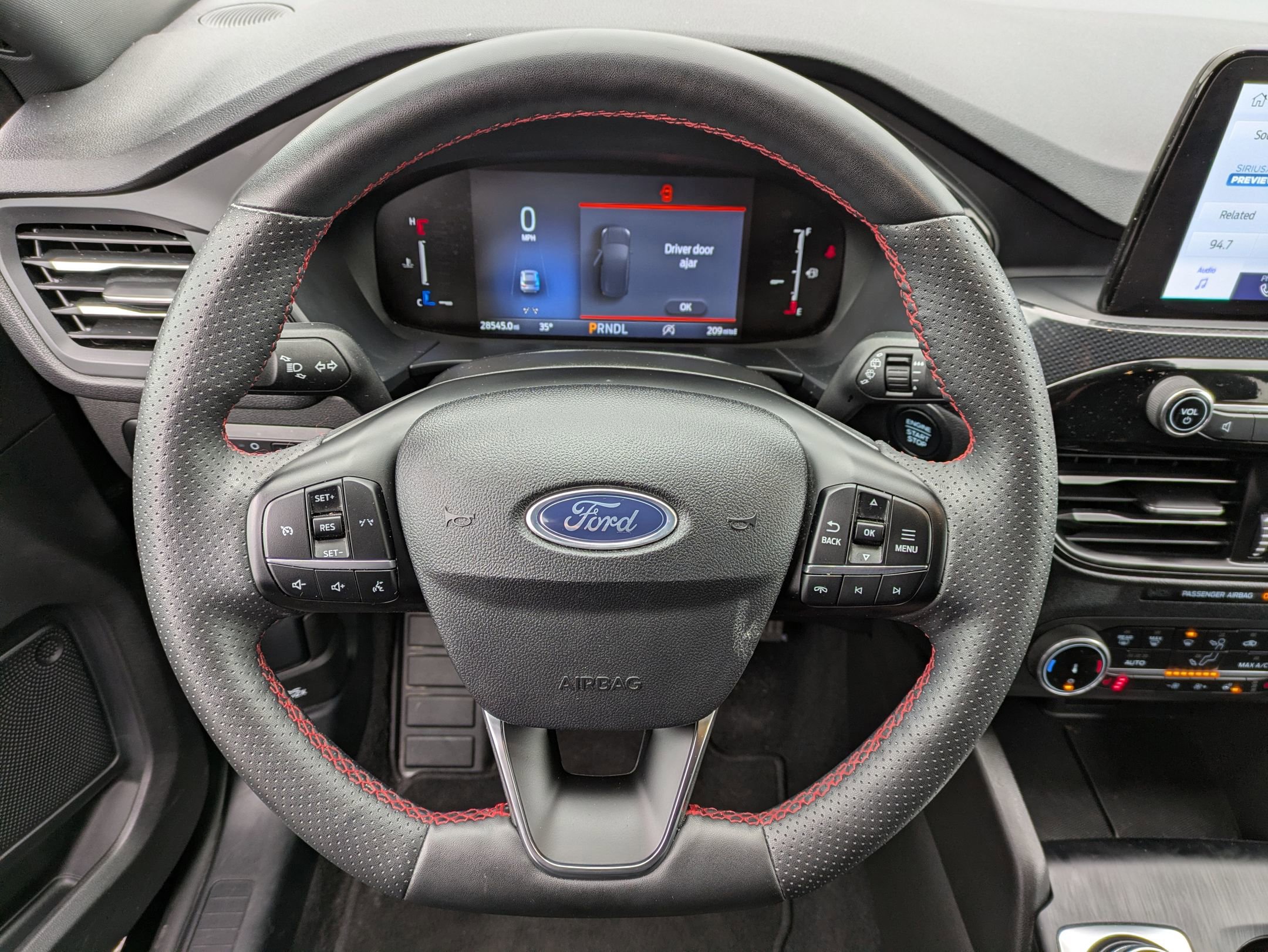 Certified 2025 Ford Escape ST-Line Select AWD/4WD image 9