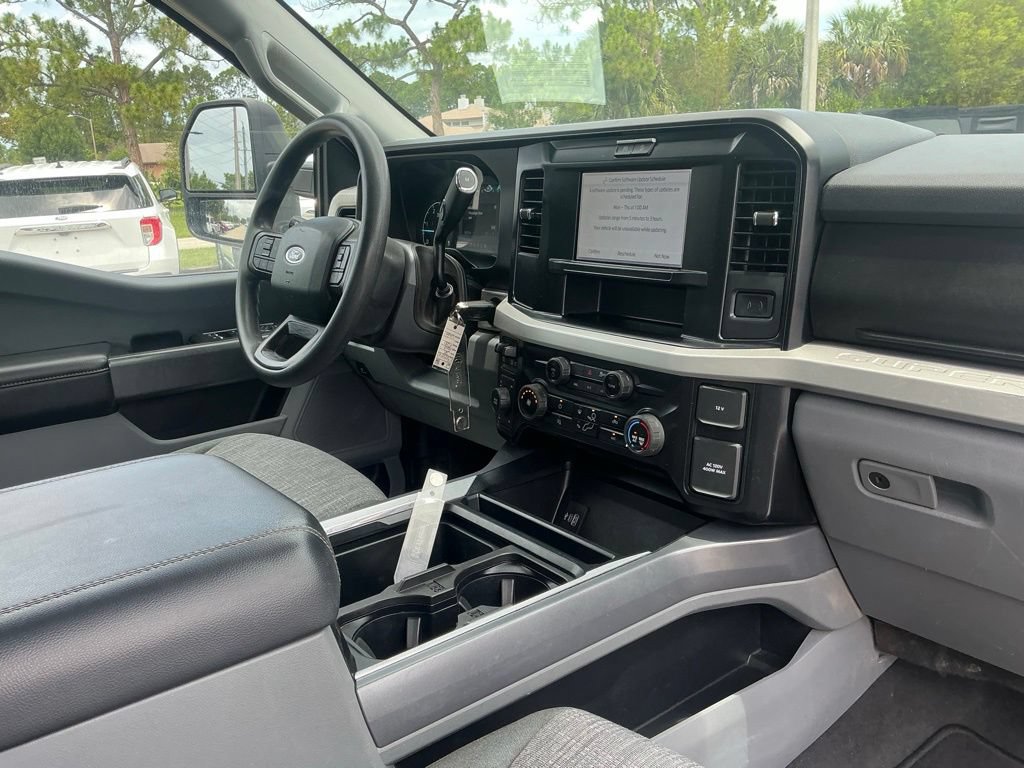 Certified 2025 Ford F250 XLT w/ FX4 Off-Road Package AWD/4WD image 28