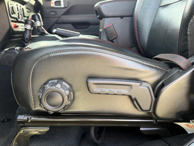 Used 2022 Jeep Wrangler Unlimited Rubicon w/ Steel Bumper Group image 10