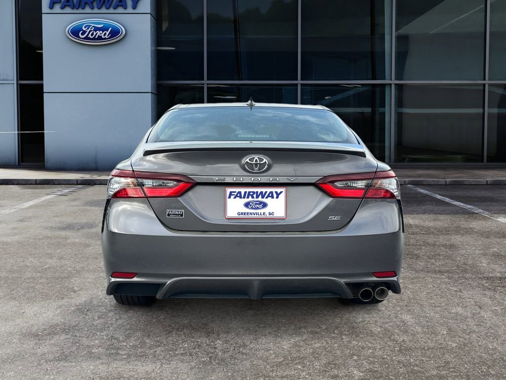 Used 2021 Toyota Camry SE image 5