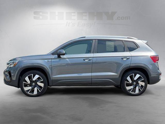 Used 2024 Volkswagen Taos SEL AWD/4WD image 16