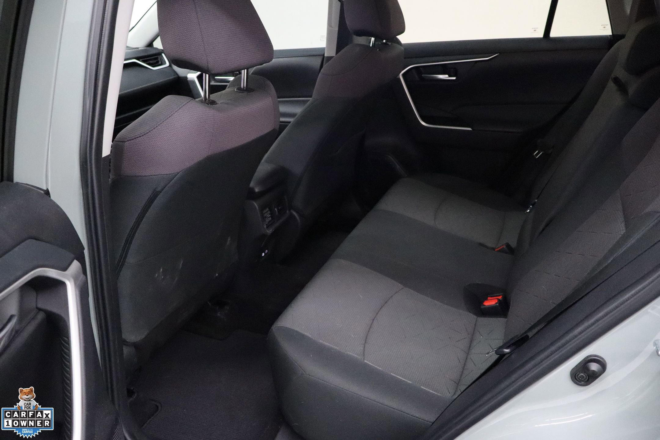 Used 2023 Toyota RAV4 XLE w/ Convenience Package image 24