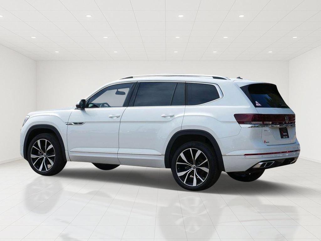 Used 2024 Volkswagen Atlas SEL Premium R-Line AWD/4WD image 4