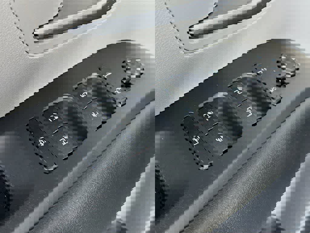 Used 2022 Hyundai Tucson SE image 28