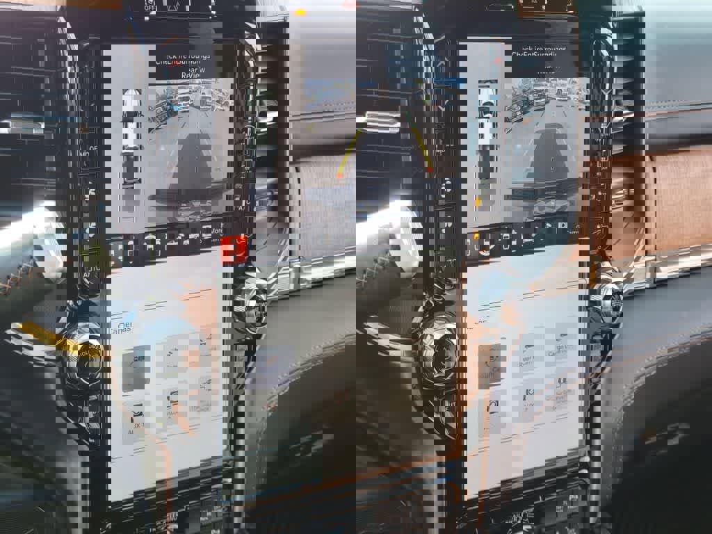 Used 2023 RAM 3500 Limited image 25