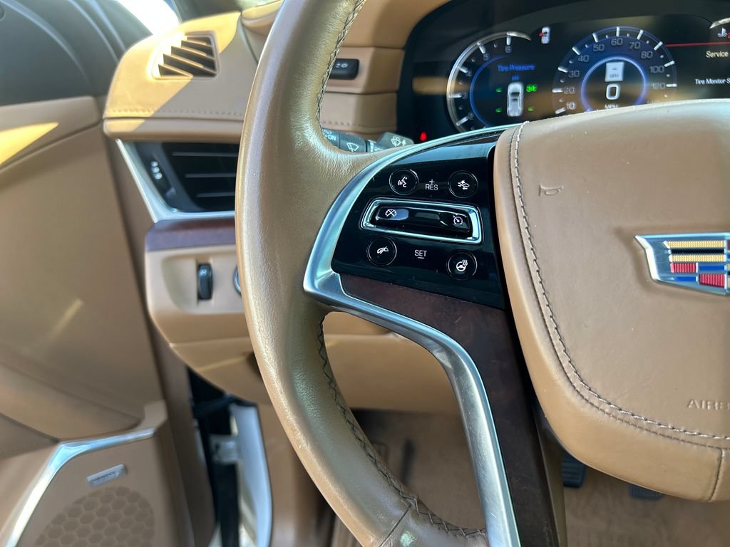 Used 2017 Cadillac Escalade Platinum AWD/4WD image 22