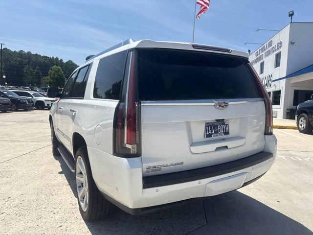 Used 2019 Cadillac Escalade Luxury AWD/4WD image 18