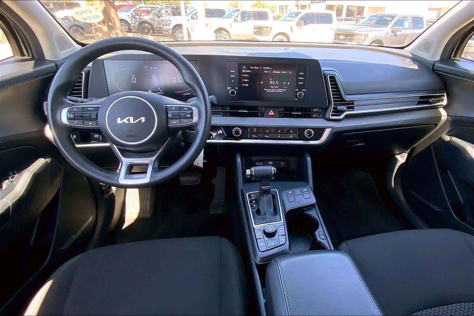 Used 2023 Kia Sportage LX AWD/4WD image 16