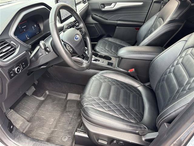 Certified 2023 Ford Escape Platinum w/ Premium Technology Package AWD/4WD image 12