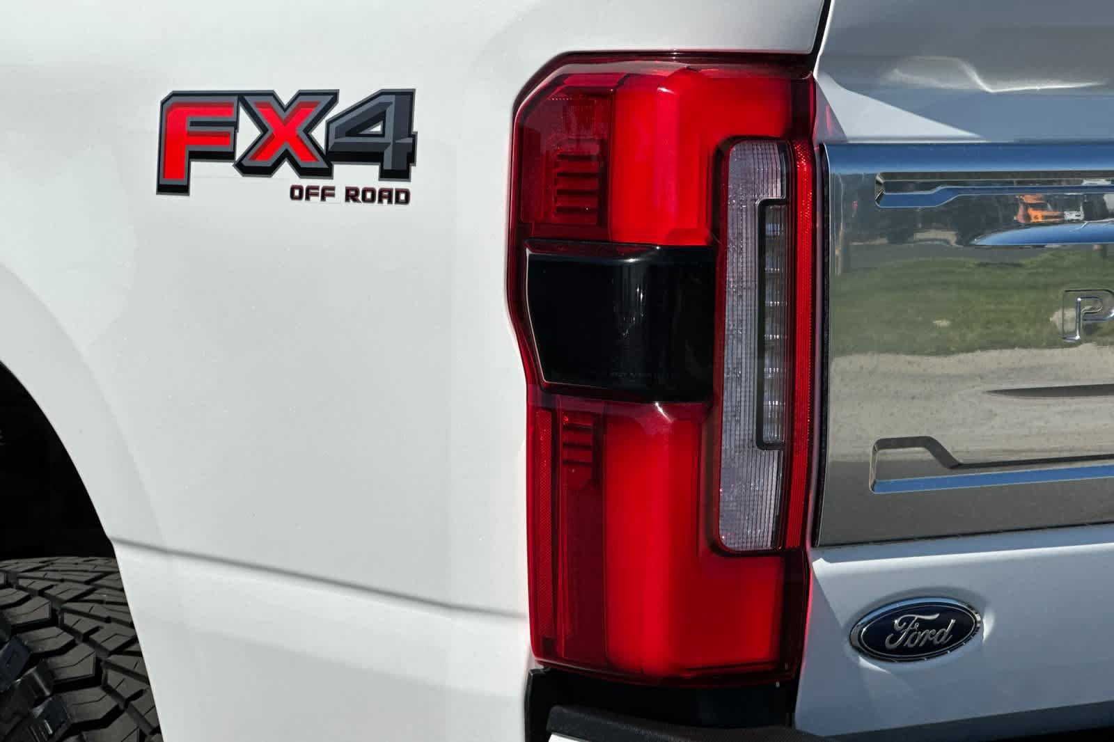 Certified 2024 Ford F350 Platinum AWD/4WD image 27