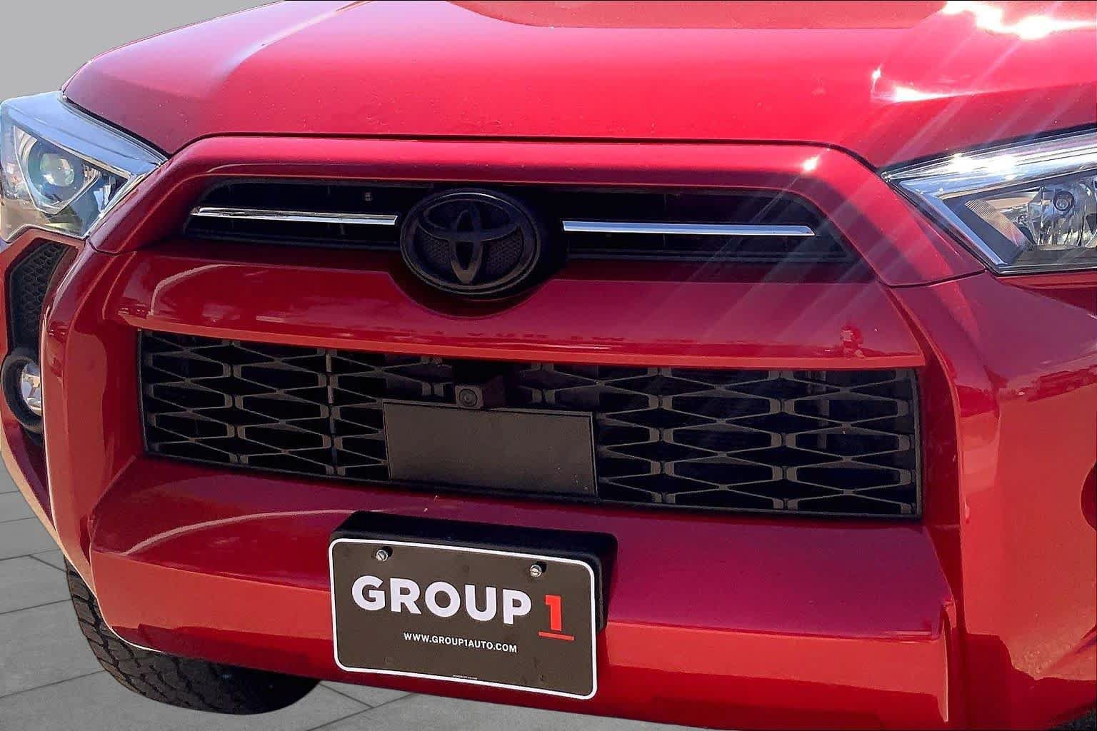 Used 2022 Toyota 4Runner SR5 Premium w/ Moonroof Package AWD/4WD image 29