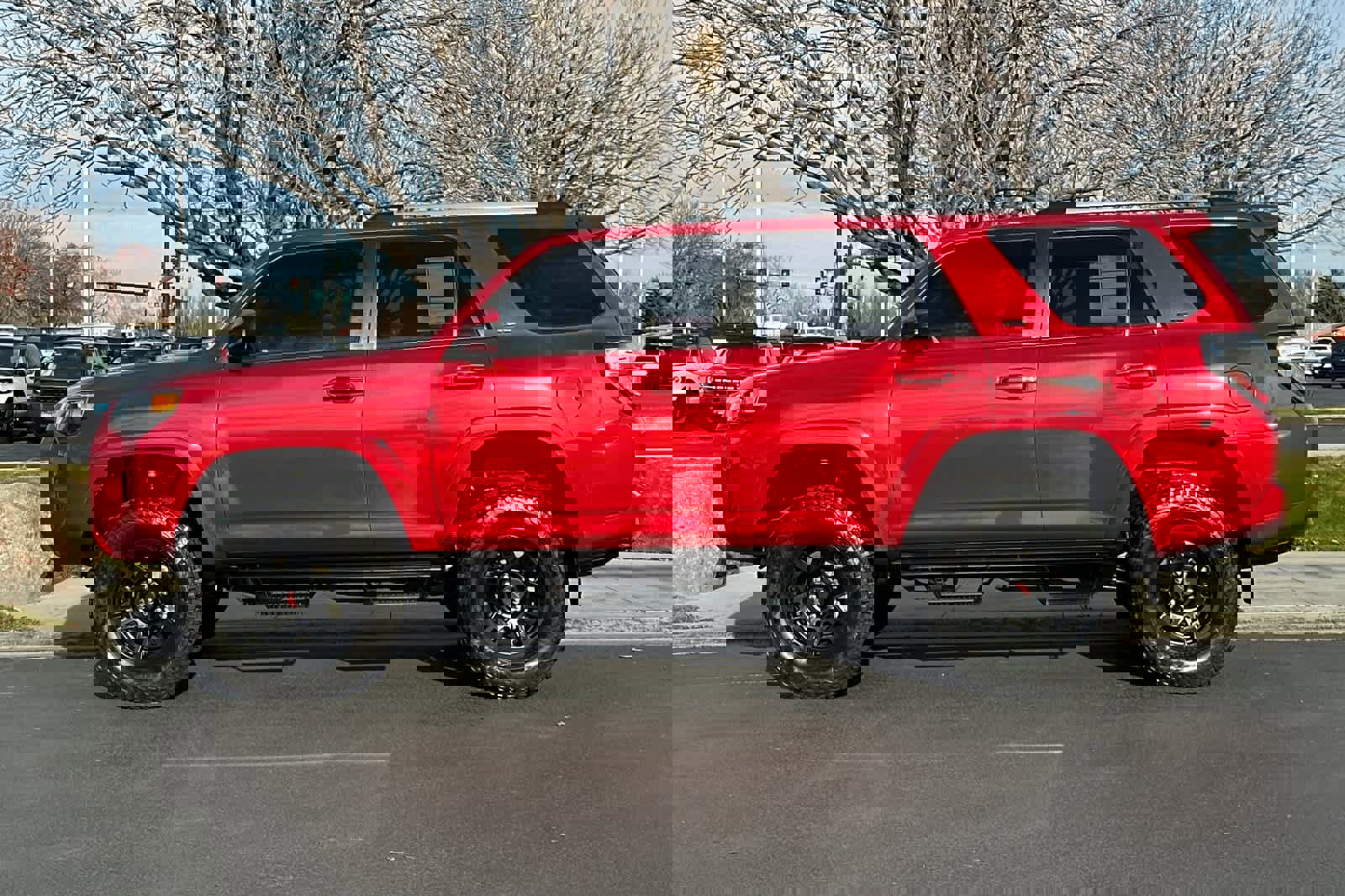 Used 2023 Toyota 4Runner SR5 image 5