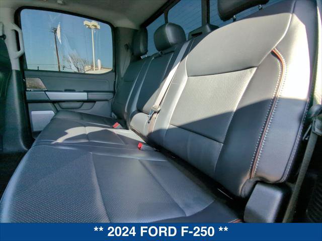 Certified 2024 Ford F250 Lariat w/ Lariat Ultimate Package AWD/4WD image 21
