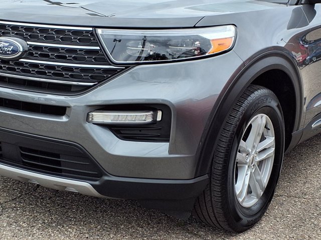 Certified 2024 Ford Explorer XLT w/ Equipment Group 202A AWD/4WD image 29