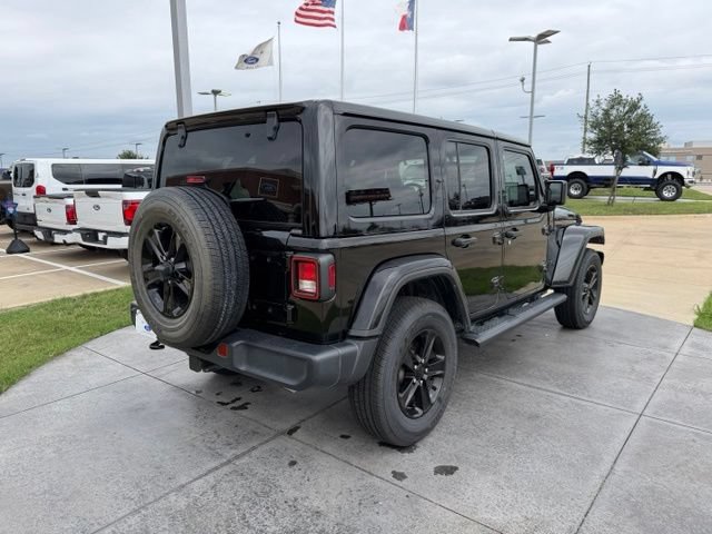 Used 2019 Jeep Wrangler Unlimited Sahara AWD/4WD image 6