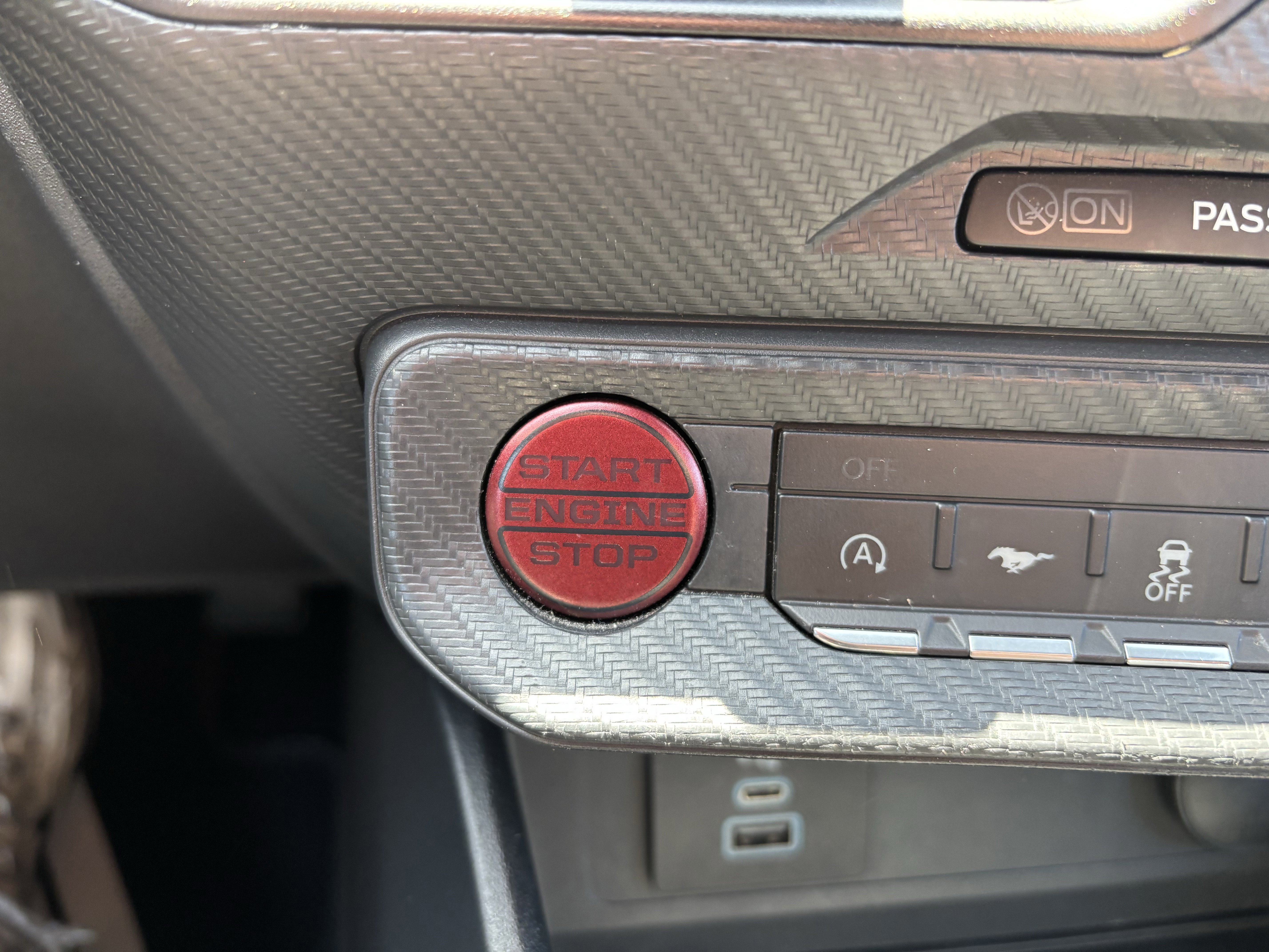 Certified 2024 Ford Mustang Coupe image 26