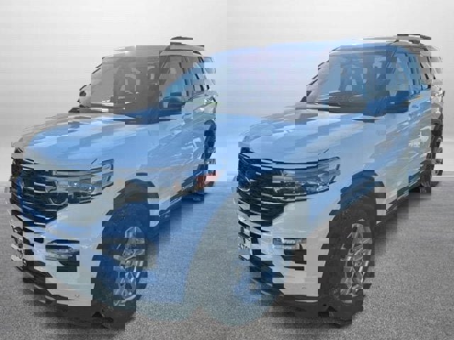 Certified 2023 Ford Explorer XLT w/ Equipment Group 202A image 6