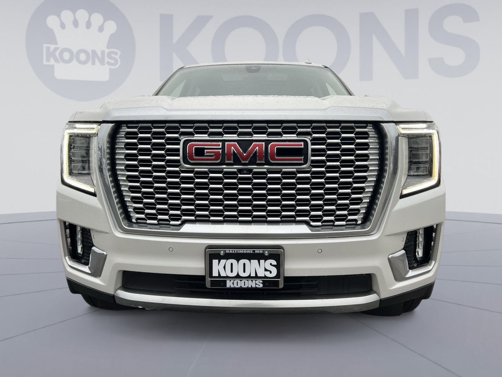 Used 2021 GMC Yukon XL Denali w/ Denali Premium Package AWD/4WD image 11