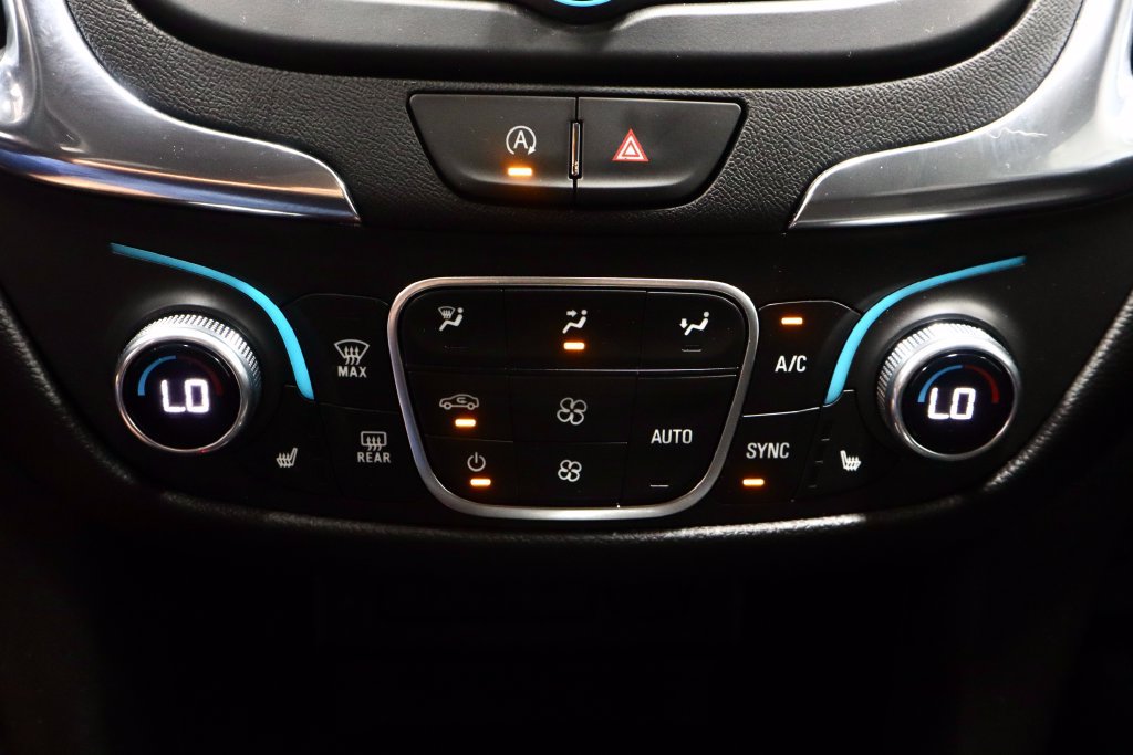 Used 2024 Chevrolet Equinox LT w/ LPO, Floor Liner Package FWD image 29