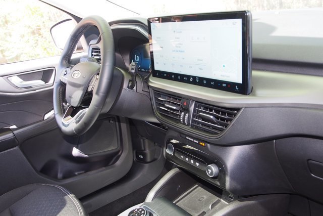 Certified 2024 Ford Escape Active w/ Tech Pack #2 image 10