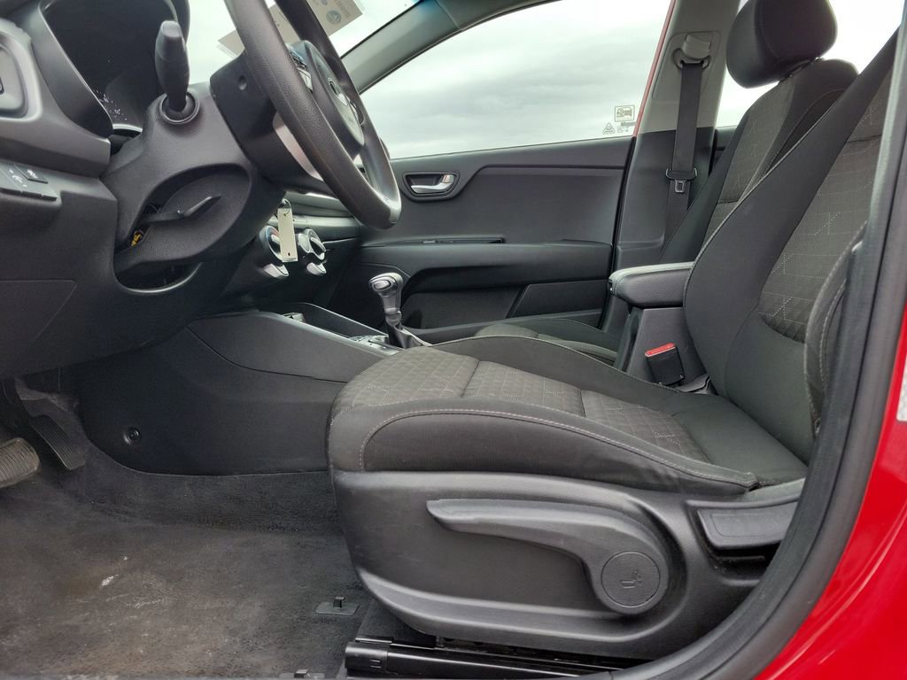 Used 2019 Kia Rio S image 17