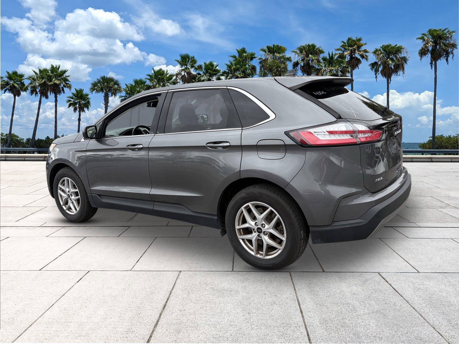 Certified 2023 Ford Edge SEL image 7